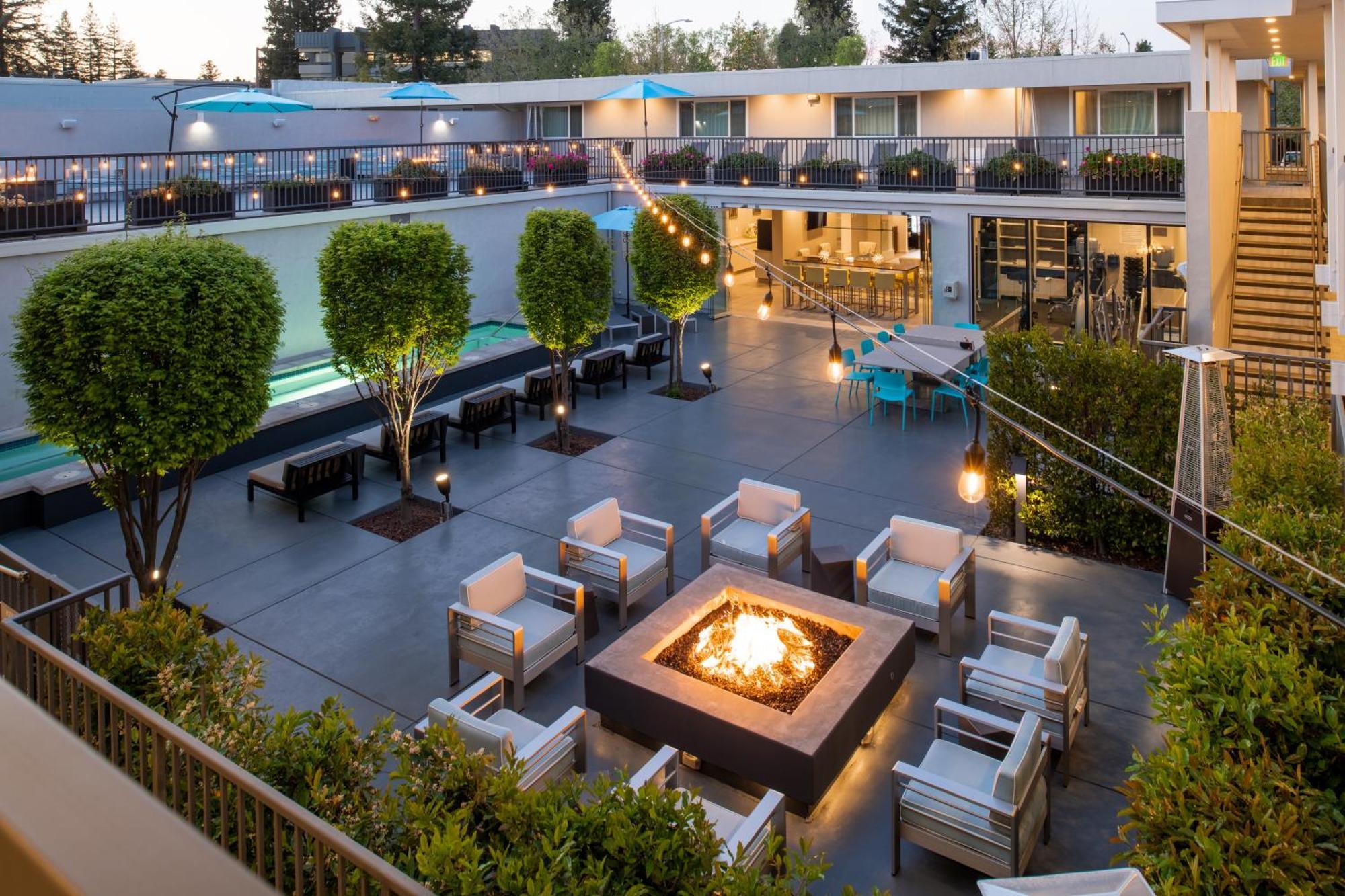 Hotel Lucent Menlo Park Εξωτερικό φωτογραφία